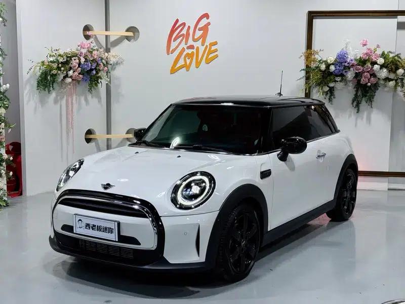 MINI 2023 Facelift 1.5T COOPER Artist — миниатюра 1