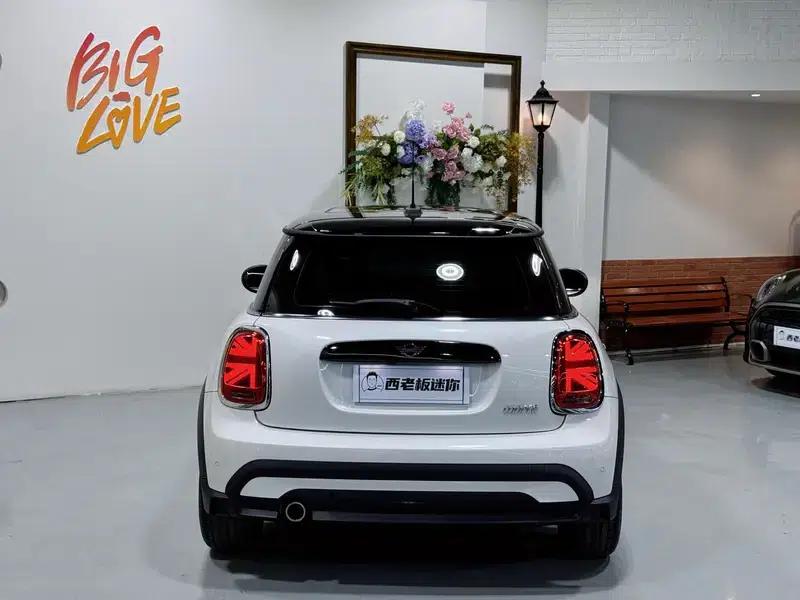 MINI 2023 Facelift 1.5T COOPER Artist — миниатюра 4