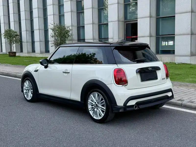 MINI 2022 1.5T COOPER Classic — миниатюра 4