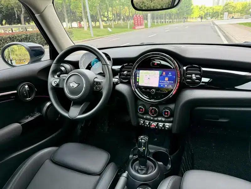 MINI 2022 1.5T COOPER Classic — миниатюра 6