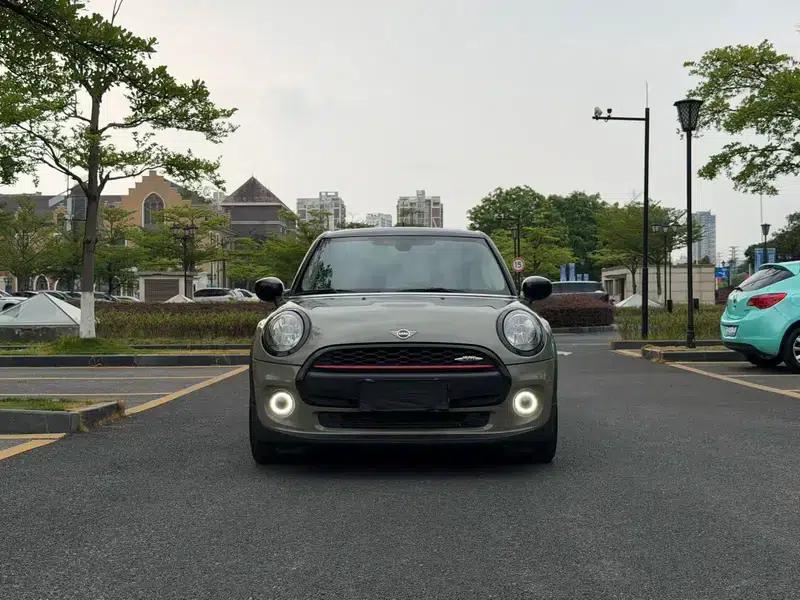 2020 MINI 1.5T ONE 5-Door Edition — миниатюра 2