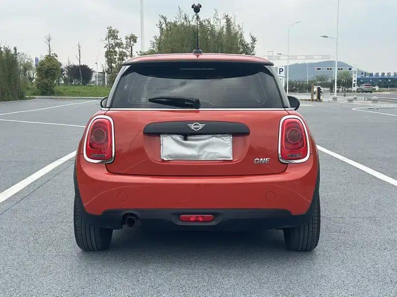 2018 MINI 1.5T ONE PLUS — миниатюра 5