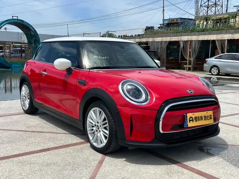 MINI 2022 Facelift 1.5T COOPER Classic — миниатюра 3