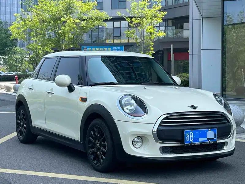 2019 MINI 1.5T ONE PLUS 5-Door Version — миниатюра 3
