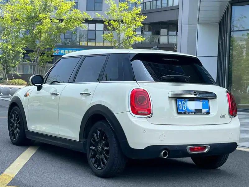 2019 MINI 1.5T ONE PLUS 5-Door Version — миниатюра 5