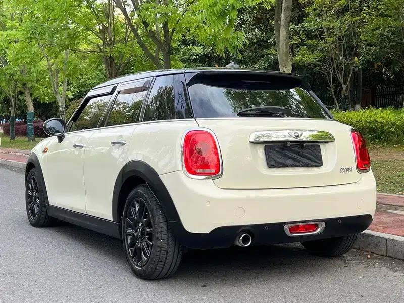2016 MINI 1.5T COOPER 5-door version — миниатюра 5