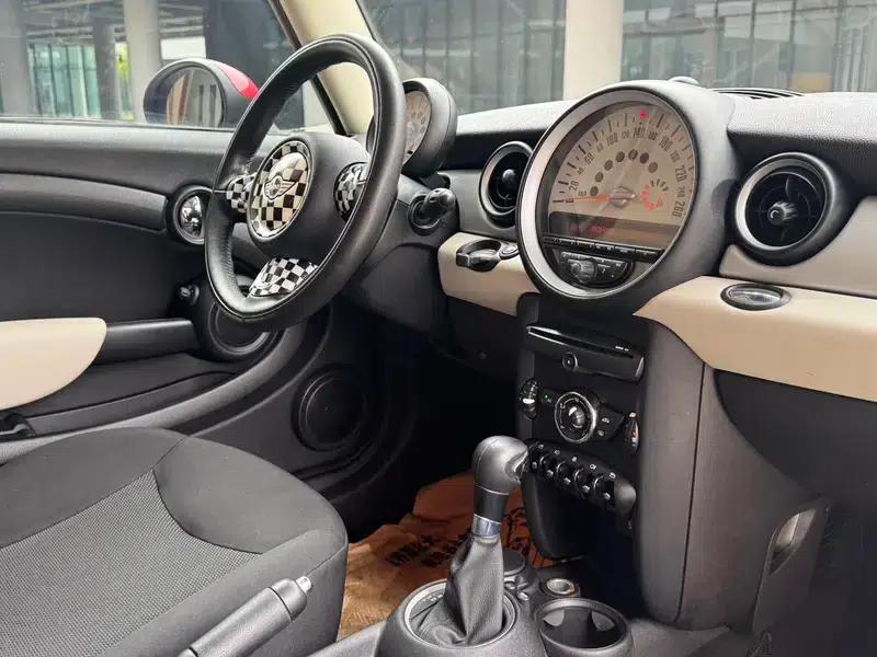 2011 MINI 1.6L ONE — миниатюра 17