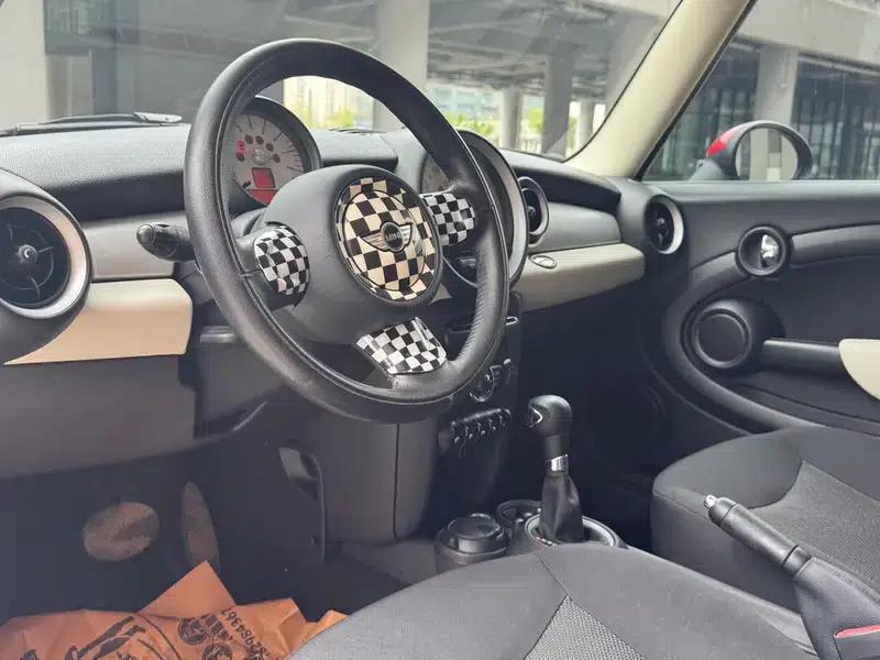 2011 MINI 1.6L ONE — миниатюра 18