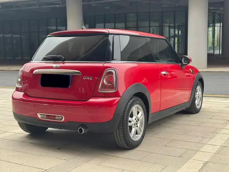2011 MINI 1.6L ONE — миниатюра 6