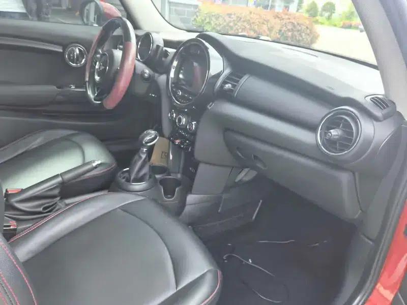 2014 MINI 1.2T ONE — миниатюра 7