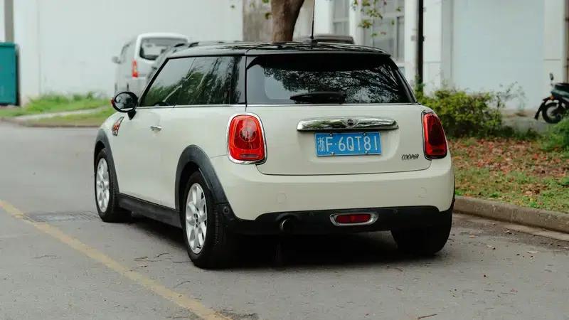 2014 MINI 1.5T COOPER Fun — миниатюра 3