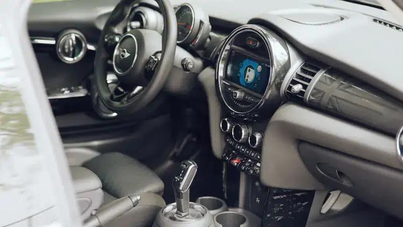 MINI 2019 1.5T COOPER Artist — миниатюра 9