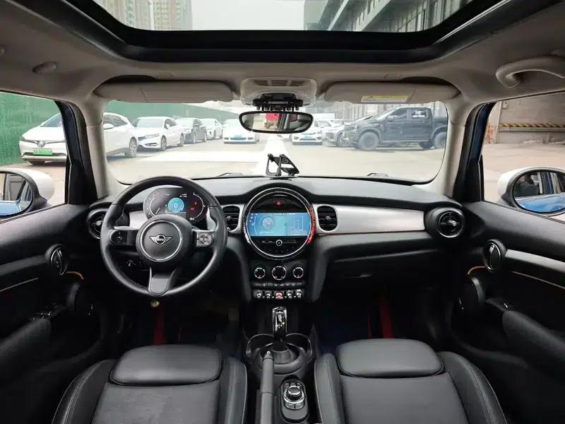 2022 MINI 1.5T COOPER Classic 5-Door — миниатюра 7