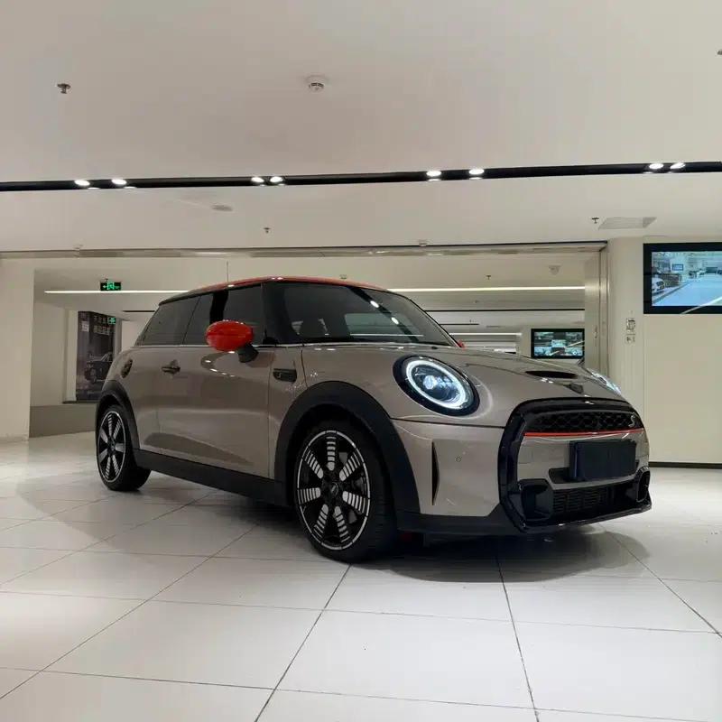 MINI 2023 Facelift 2.0T COOPER S Artist — миниатюра 3