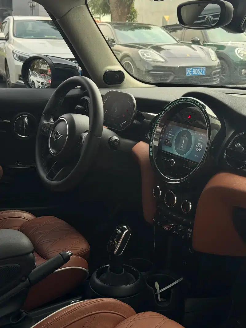 MINI 2022 2.0T COOPER S Black Label Special Edition — миниатюра 13