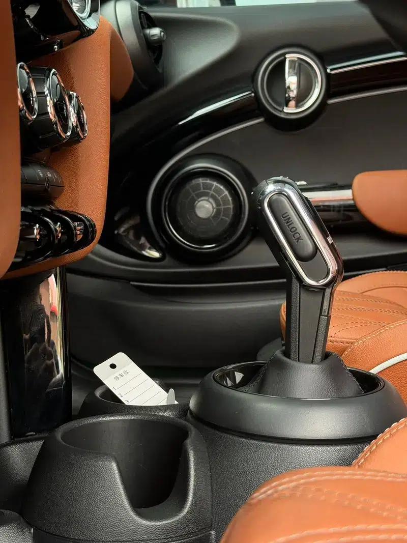 MINI 2022 2.0T COOPER S Black Label Special Edition — миниатюра 7