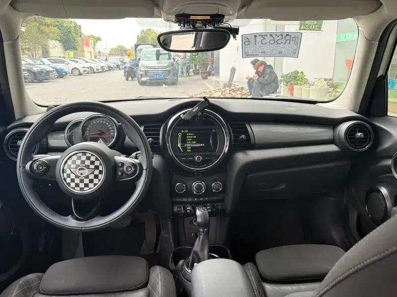 2015 MINI 1.5T COOPER Fun 5-Door — миниатюра 8