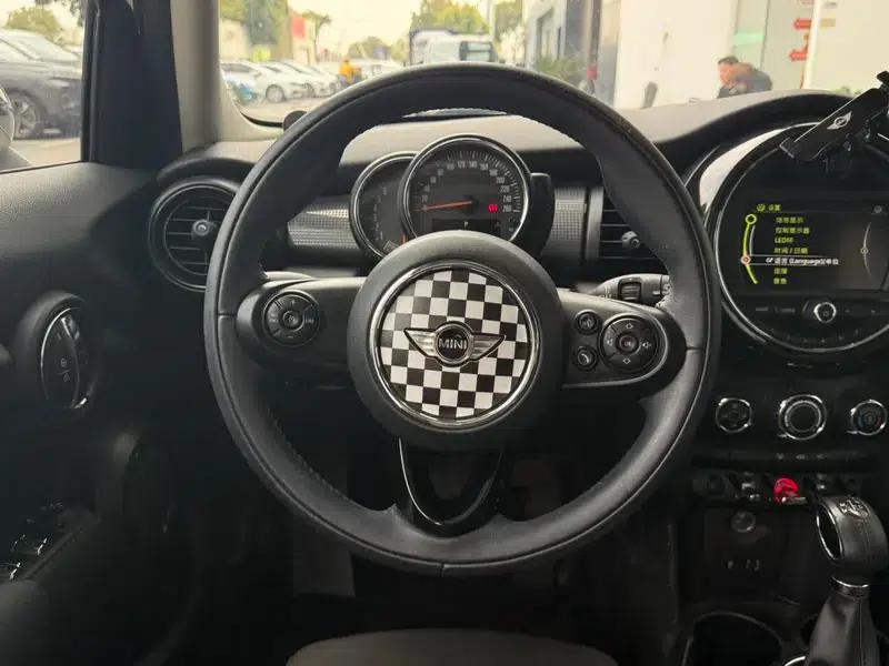 2015 MINI 1.5T COOPER Fun 5-Door — миниатюра 10