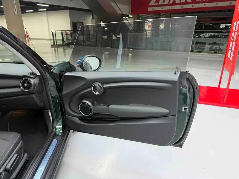 MINI 2016 1.2T ONE Pioneer — миниатюра 17