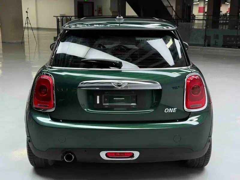 MINI 2016 1.2T ONE Pioneer — миниатюра 6