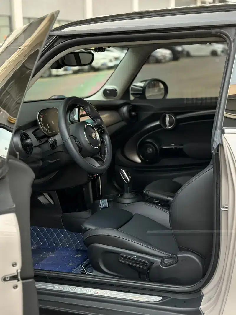 MINI 2022 2.0T COOPER S Classic — миниатюра 10