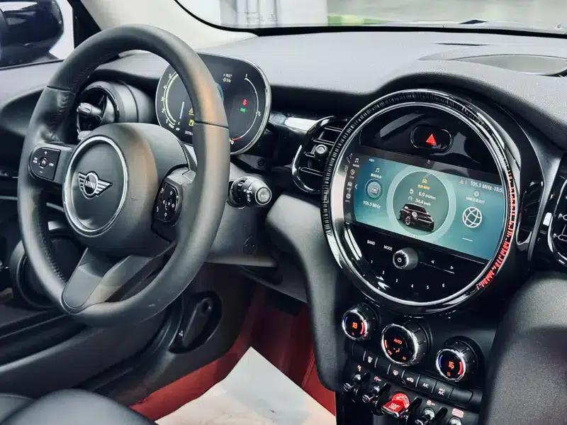 MINI 2023 1.5T COOPER Artist — миниатюра 7