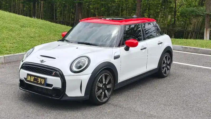 MINI 2022 2.0T COOPER S Artist 5-Door Edition — миниатюра 1