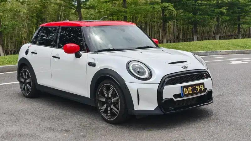 MINI 2022 2.0T COOPER S Artist 5-Door Edition — миниатюра 3
