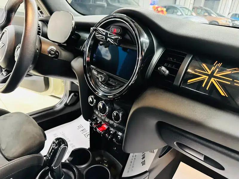 2021 MINI 1.5T COOPER Racer — миниатюра 26