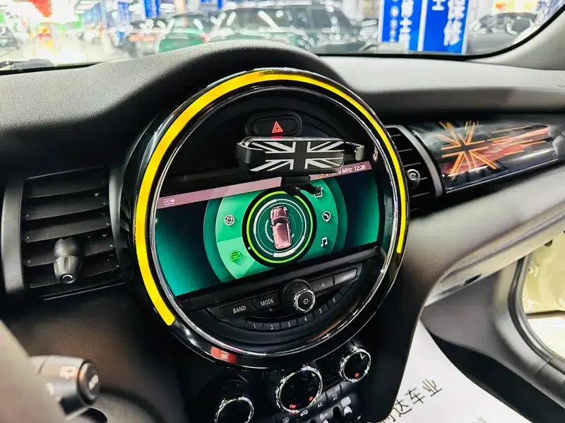 2021 MINI 1.5T COOPER Racer — миниатюра 32
