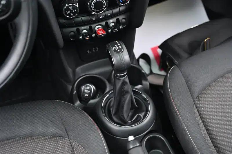 2016 MINI 1.2T ONE Avant-garde 5-Door Edition — миниатюра 18