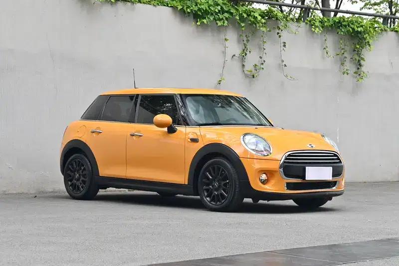 2016 MINI 1.2T ONE Avant-garde 5-Door Edition — миниатюра 3