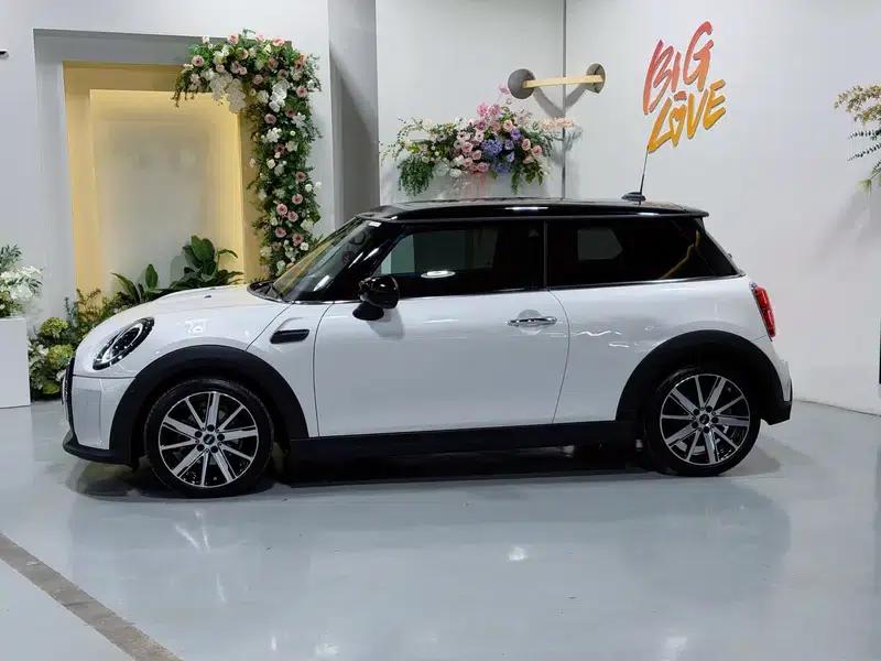 MINI 2023 Facelift 1.5T COOPER Artist — миниатюра 3