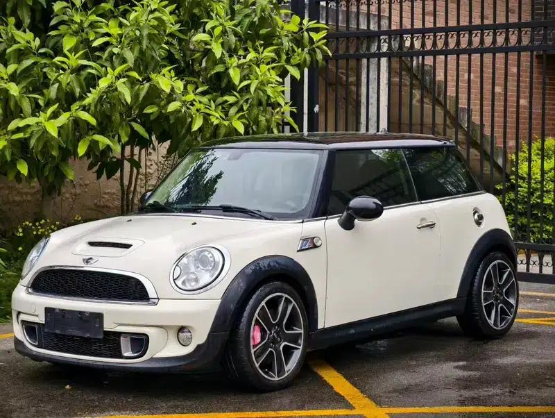 2012 MINI 1.6T COOPER S Fun — миниатюра 1