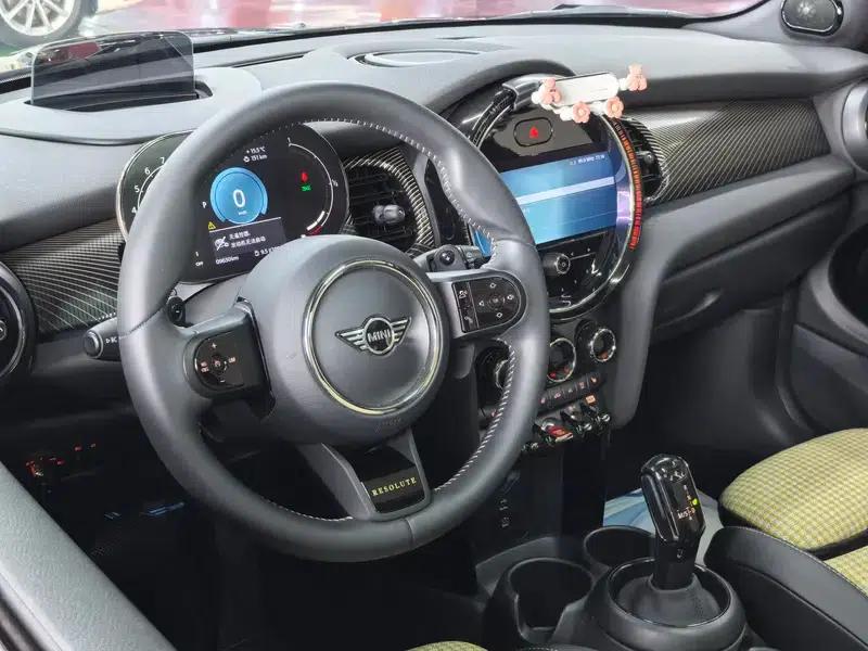 MINI 2022 2.0T COOPER S Obsession Special Edition — миниатюра 12