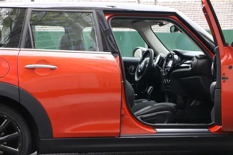 2018 MINI 1.5T COOPER Artist 5-Door Edition — миниатюра 16