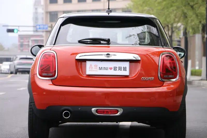 2018 MINI 1.5T COOPER Artist 5-Door Edition — миниатюра 6