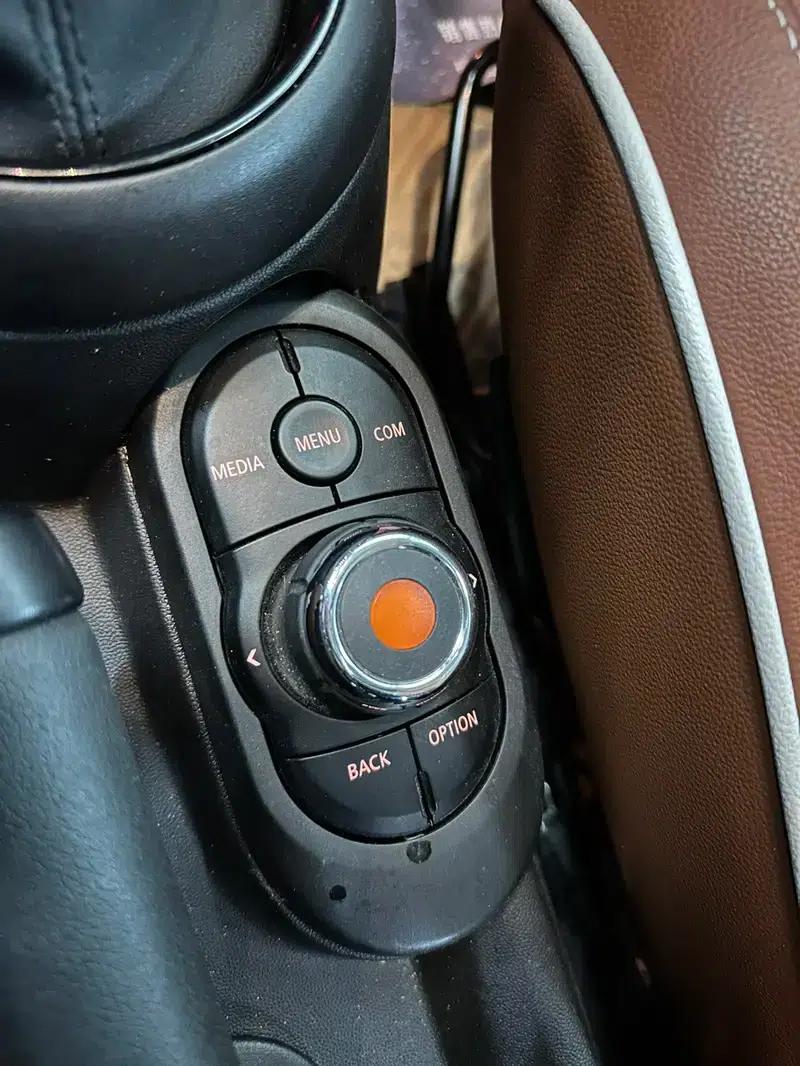MINI 2019 1.5T COOPER Artist — миниатюра 12