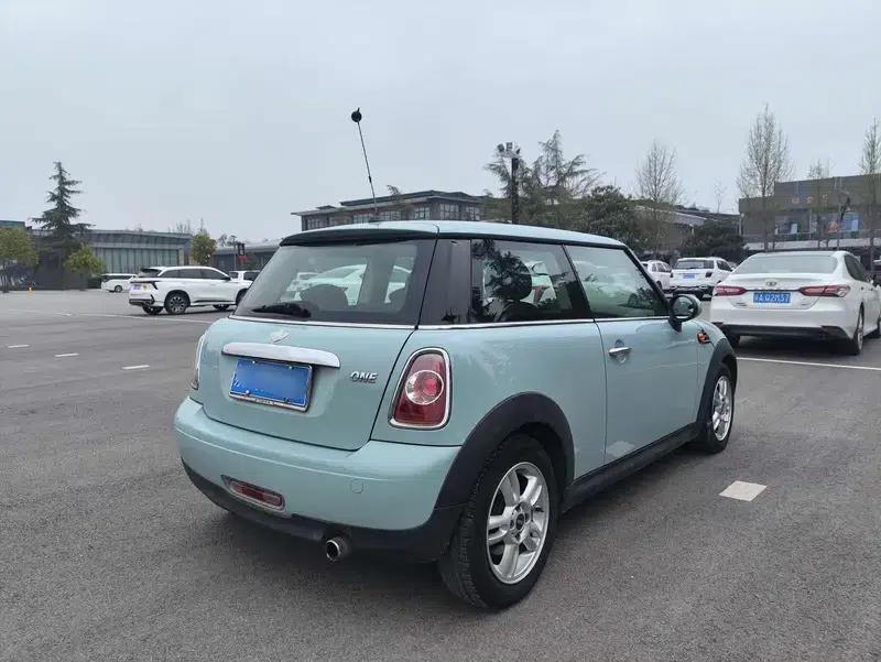 MINI 2012 1.6L ONE Baker Street — миниатюра 4