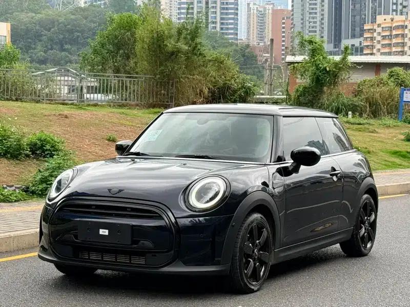 MINI 2023 1.5T COOPER Purple Night Escape Special Edition — миниатюра 1