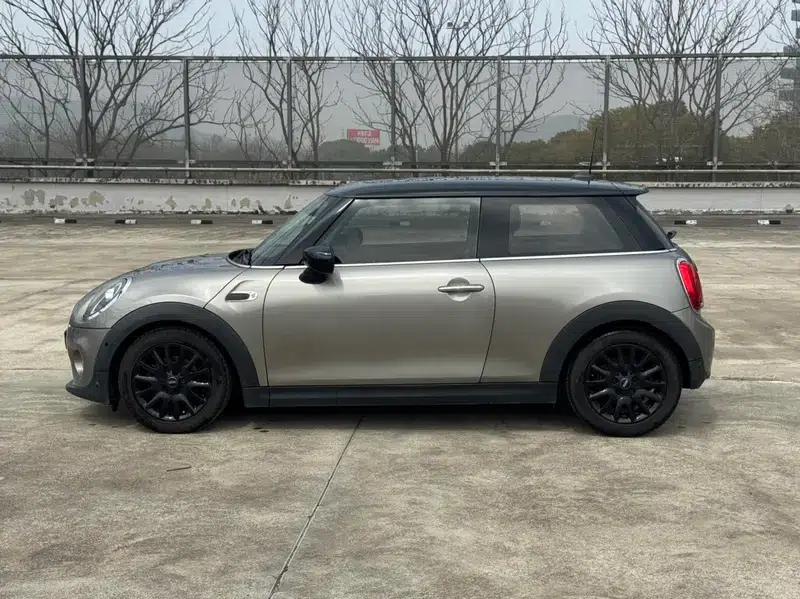 MINI 2020 1.5T COOPER Classic — миниатюра 4