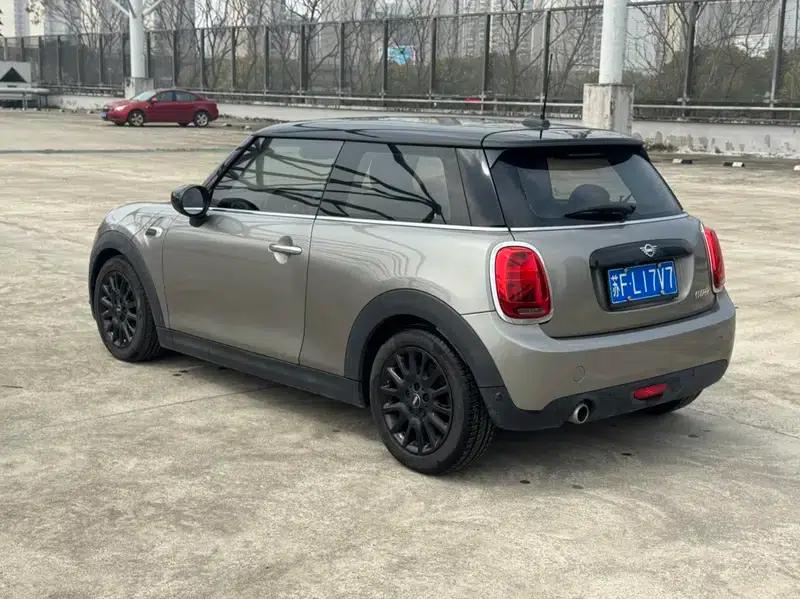 MINI 2020 1.5T COOPER Classic — миниатюра 5
