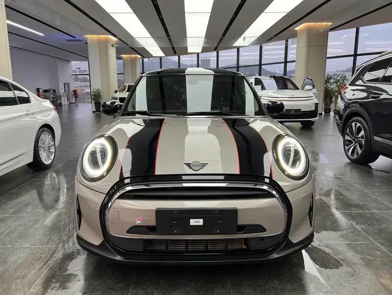 MINI 2021 1.5T COOPER Artist — миниатюра 2