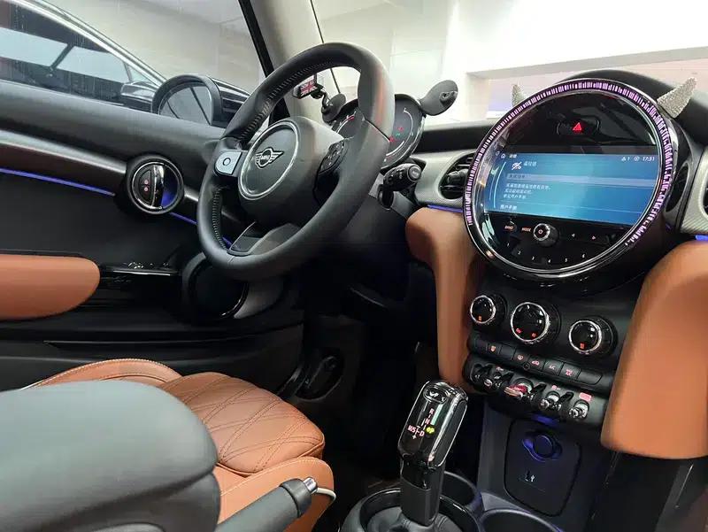 MINI 2021 1.5T COOPER Artist — миниатюра 11