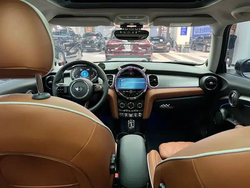 MINI 2021 1.5T COOPER Artist — миниатюра 8