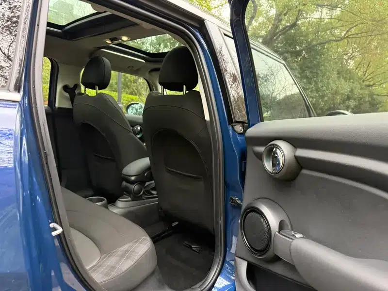 2016 MINI 1.5T COOPER 5-door version — миниатюра 14