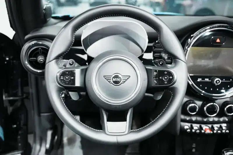 MINI 2023 2.0T COOPER S CABRIO Artist — миниатюра 33