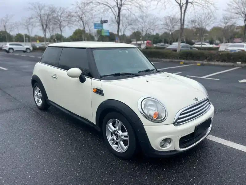 MINI 2013 1.6L ONE Limited Edition - First Model — миниатюра 3