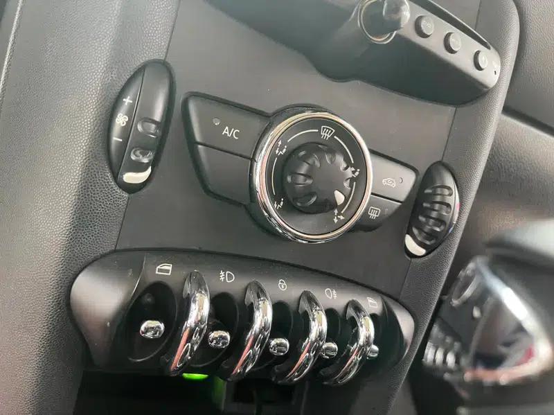 MINI 2013 1.6L ONE Limited Edition - First Model — миниатюра 12