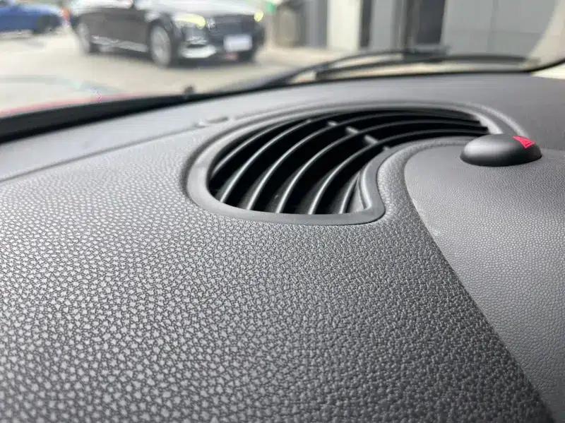 MINI 2013 1.6L ONE Limited Edition - First Model — миниатюра 8
